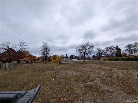 escanaba yard sale.